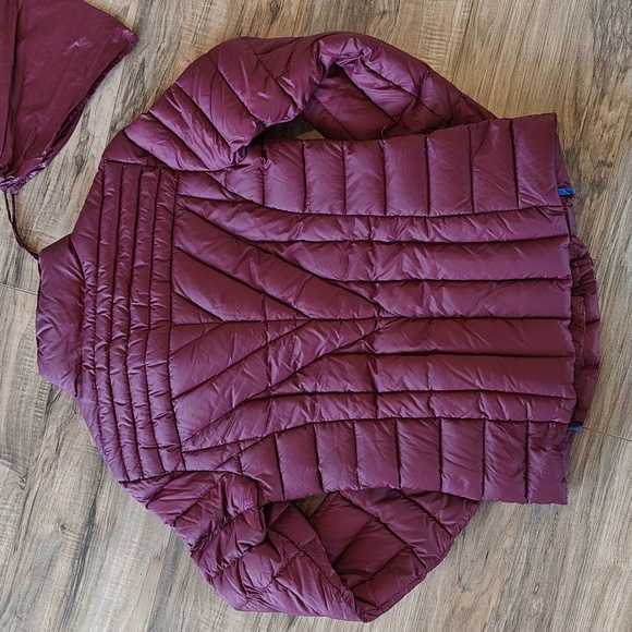 EUC Lightweight Packable Down Jacket - Picture 7 of 8